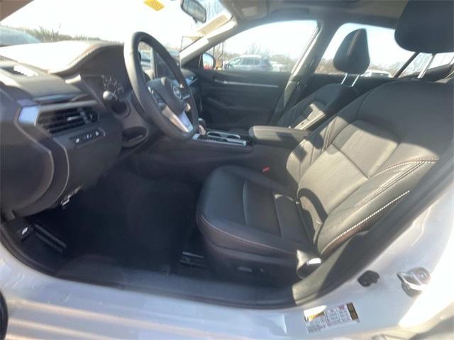 new 2025 Nissan Altima car, priced at $34,190