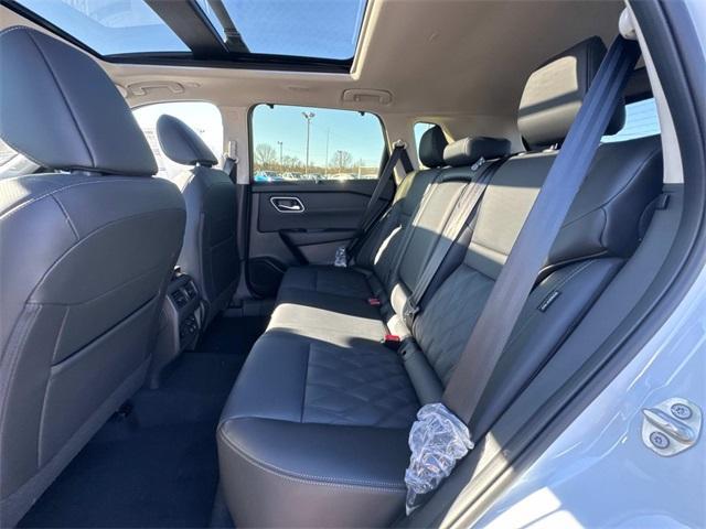 new 2025 Nissan Rogue car, priced at $40,941