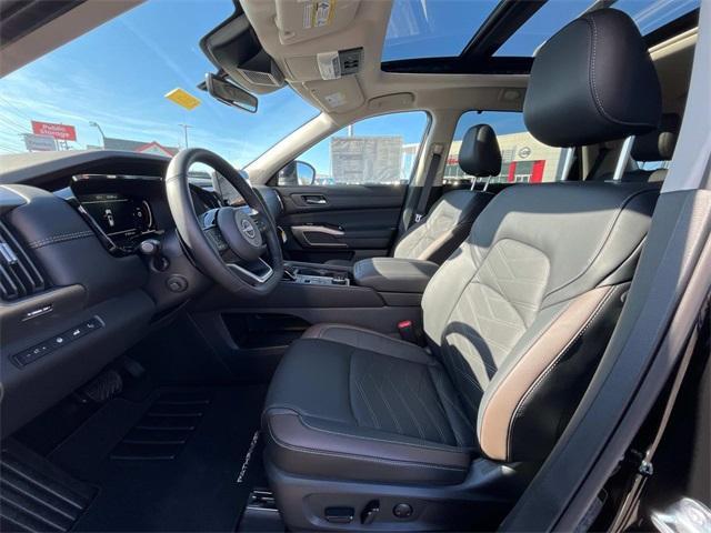 new 2025 Nissan Pathfinder car, priced at $48,536