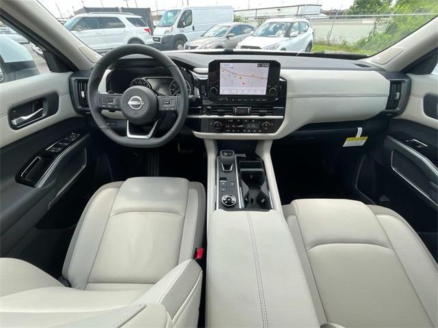 new 2025 Nissan Pathfinder car, priced at $46,511
