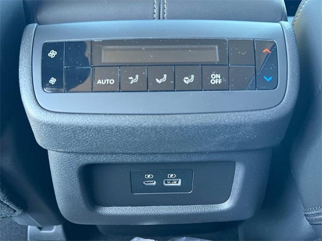 new 2025 Nissan Pathfinder car, priced at $42,332