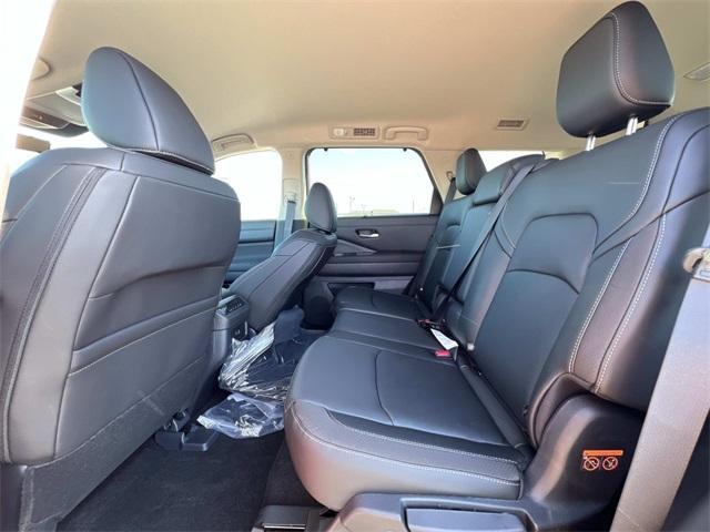 new 2025 Nissan Pathfinder car, priced at $42,332
