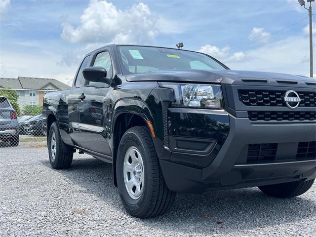 new 2025 Nissan Frontier car, priced at $32,014