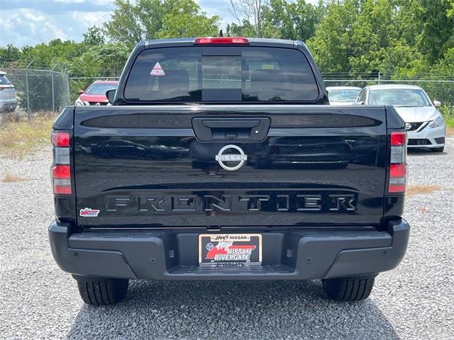 new 2025 Nissan Frontier car, priced at $32,014