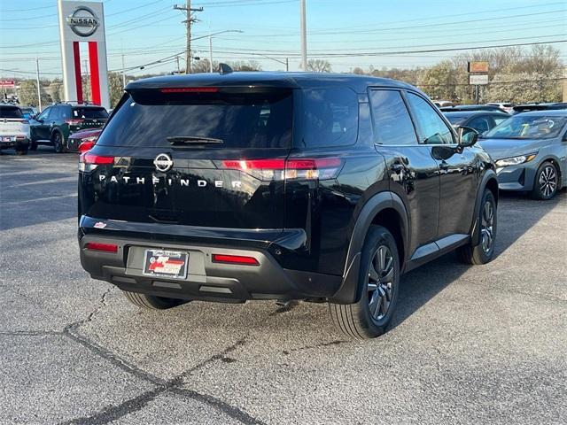 new 2025 Nissan Pathfinder car, priced at $35,478
