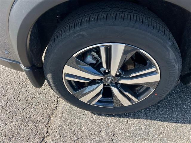 used 2024 Nissan Rogue car, priced at $32,988