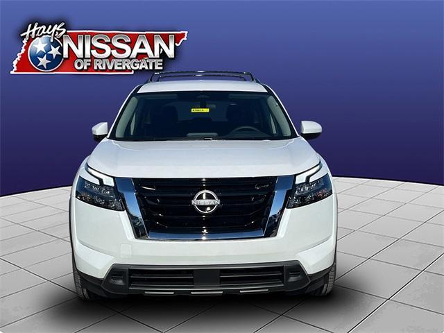 new 2025 Nissan Pathfinder car, priced at $40,352