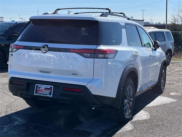 new 2025 Nissan Pathfinder car, priced at $40,352