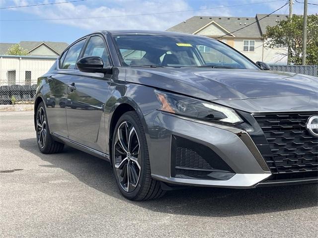 new 2025 Nissan Altima car, priced at $31,111
