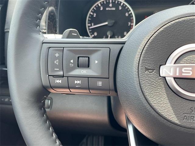 new 2025 Nissan Pathfinder car, priced at $42,152