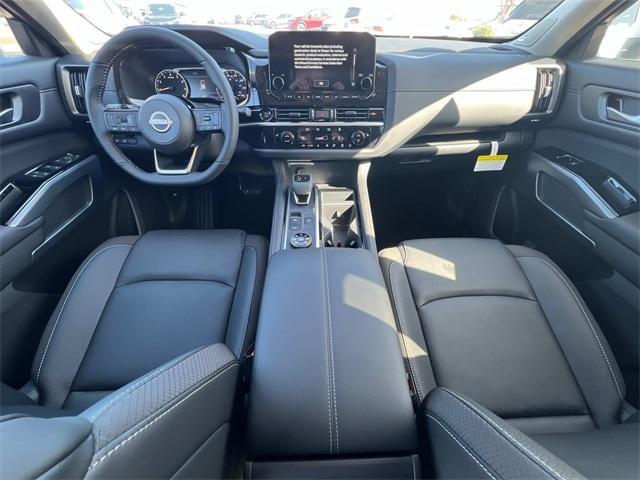 new 2025 Nissan Pathfinder car, priced at $44,638