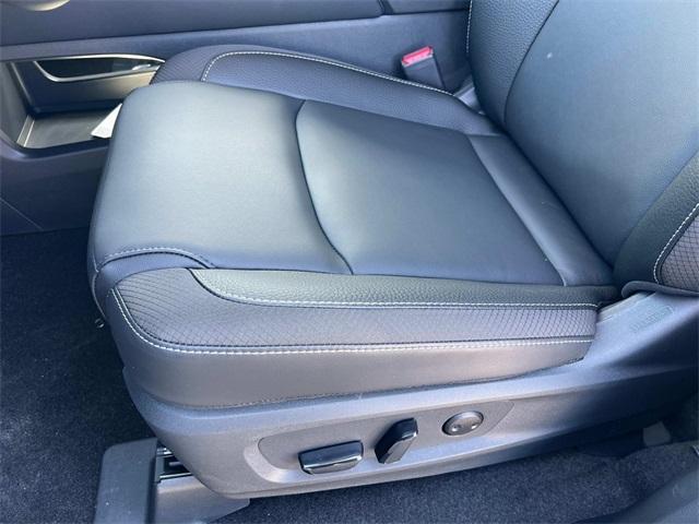 new 2025 Nissan Pathfinder car, priced at $44,638