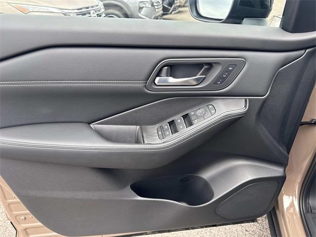new 2025 Nissan Rogue car, priced at $40,622