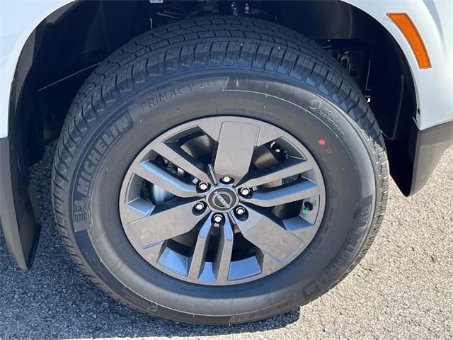 new 2025 Nissan Frontier car, priced at $41,002