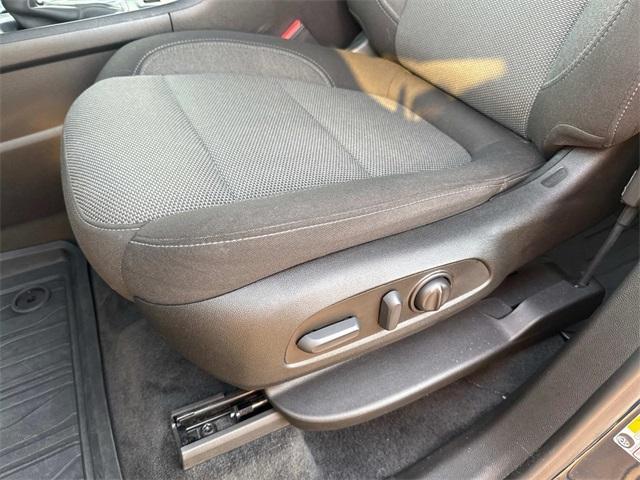 used 2022 Chevrolet Traverse car, priced at $29,988