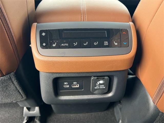 new 2025 Nissan Pathfinder car, priced at $50,348