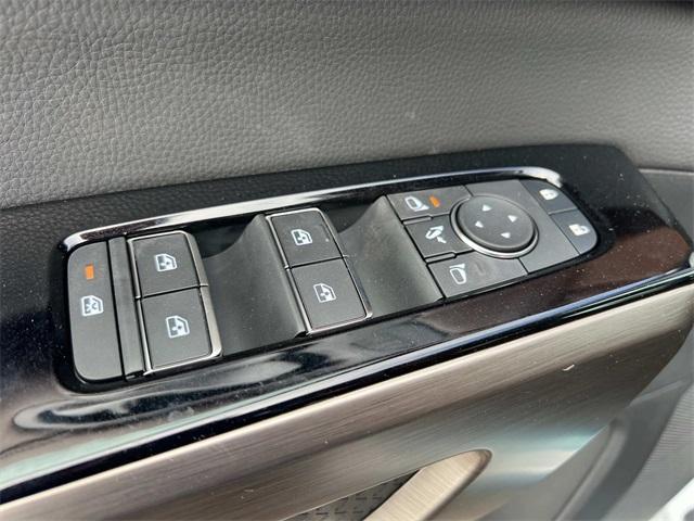 new 2025 Nissan Pathfinder car, priced at $50,348