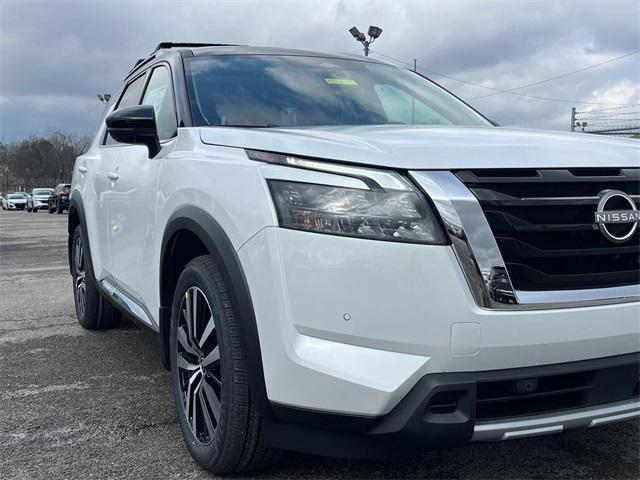 new 2025 Nissan Pathfinder car, priced at $49,346