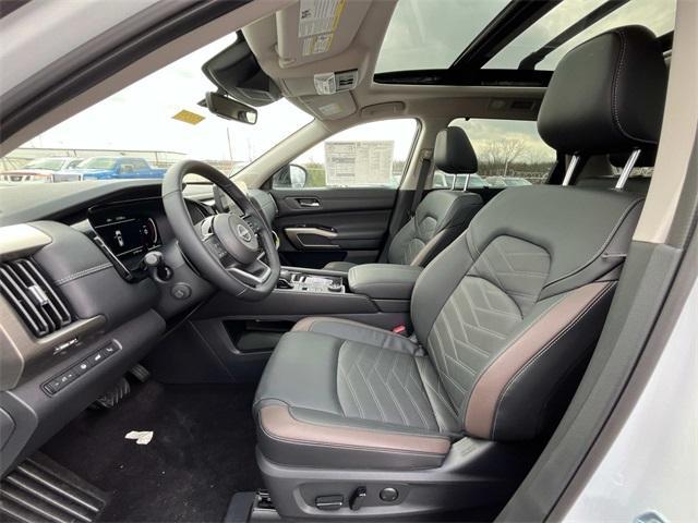 new 2025 Nissan Pathfinder car, priced at $49,346