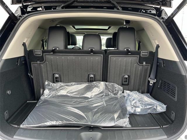 new 2025 Nissan Pathfinder car, priced at $49,346