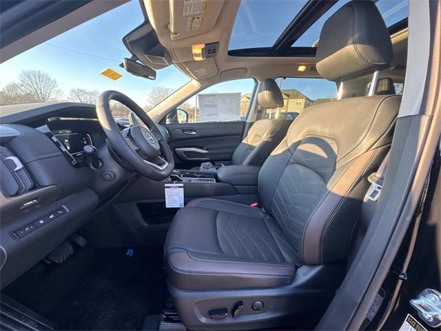 new 2025 Nissan Pathfinder car, priced at $46,776