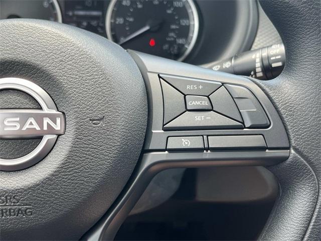 new 2025 Nissan Kicks Play car, priced at $21,949
