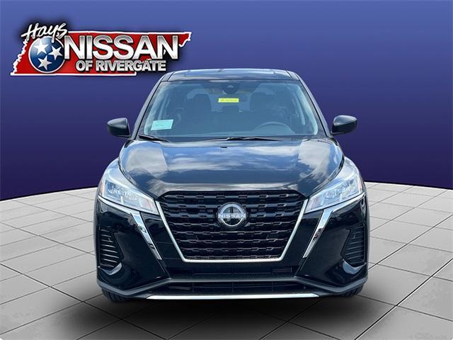 new 2025 Nissan Kicks Play car, priced at $21,949