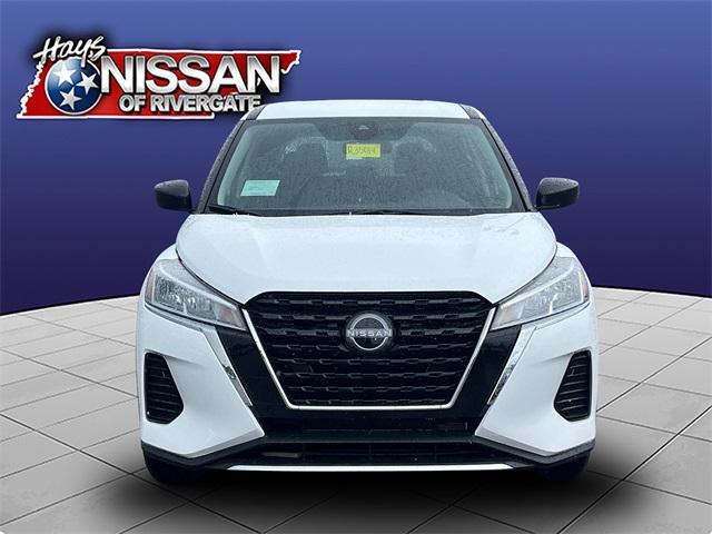 new 2025 Nissan Kicks Play car, priced at $21,949