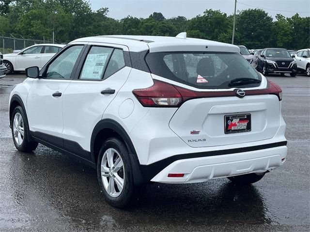 new 2025 Nissan Kicks Play car, priced at $21,949