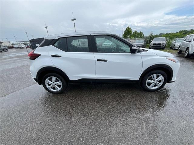 new 2025 Nissan Kicks Play car, priced at $21,949