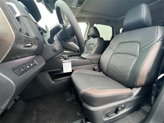 new 2025 Nissan Pathfinder car, priced at $46,816