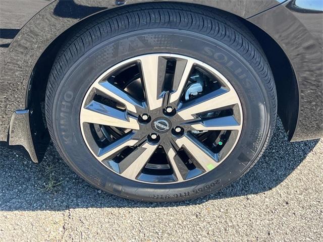 new 2025 Nissan Versa car, priced at $19,295