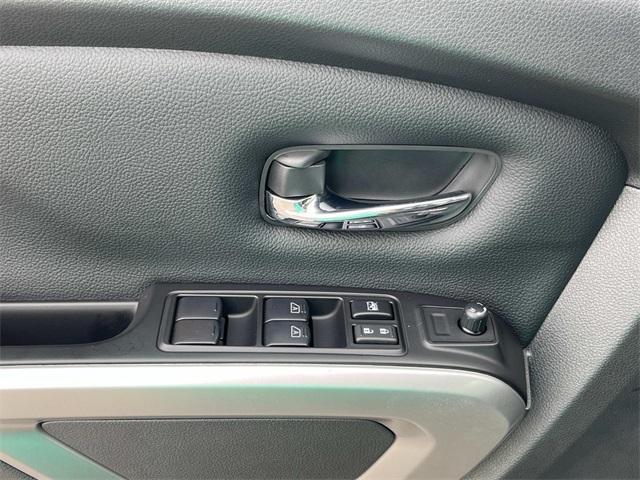 used 2024 Nissan Titan car