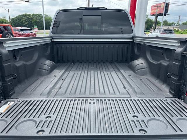 used 2024 Nissan Titan car