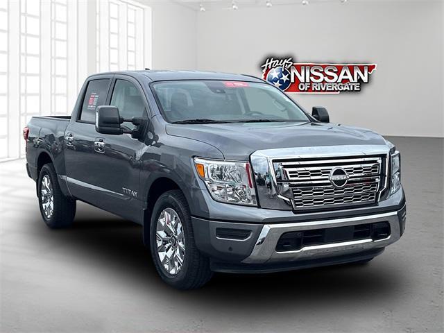 used 2024 Nissan Titan car