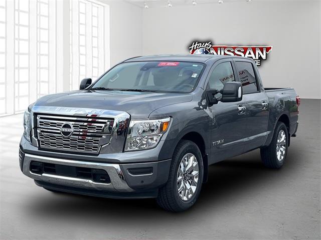 used 2024 Nissan Titan car