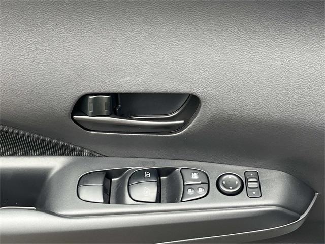 new 2025 Nissan Kicks Play car, priced at $22,040