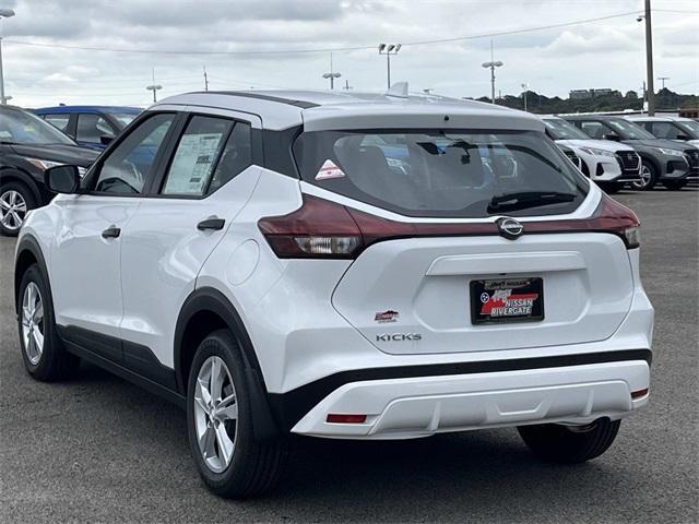 new 2025 Nissan Kicks Play car, priced at $22,040