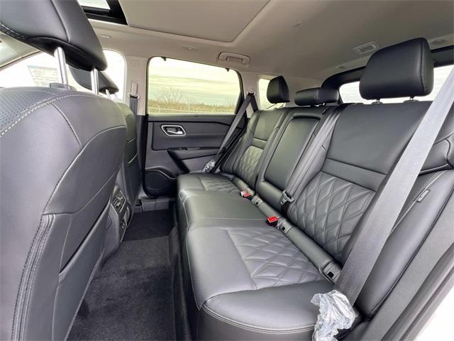 new 2025 Nissan Rogue car, priced at $41,391