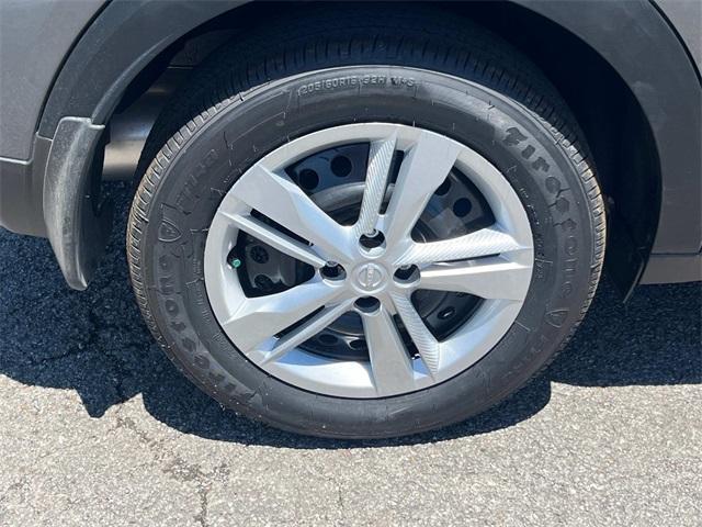 new 2025 Nissan Kicks Play car, priced at $21,871