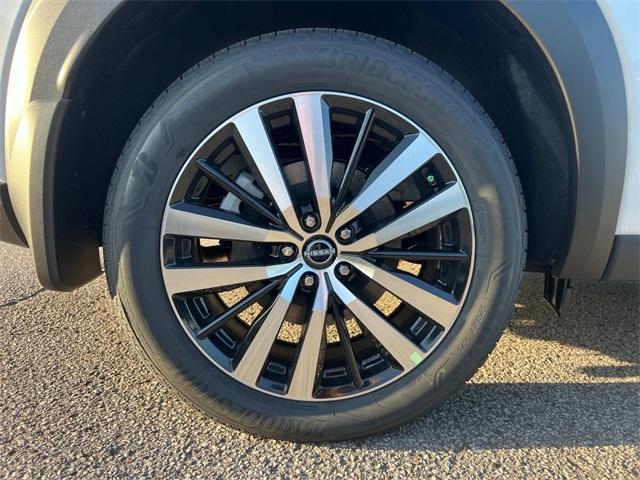 new 2025 Nissan Pathfinder car, priced at $46,820