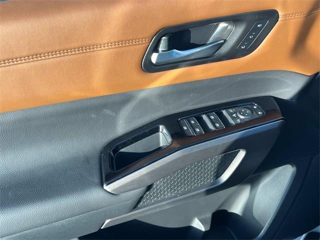 new 2025 Nissan Pathfinder car, priced at $46,820