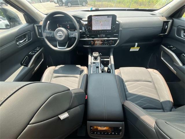 new 2025 Nissan Pathfinder car, priced at $48,474