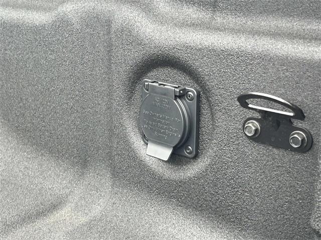 new 2025 Nissan Frontier car, priced at $46,227