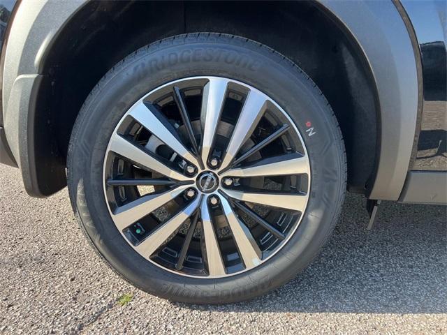 new 2025 Nissan Pathfinder car, priced at $48,580
