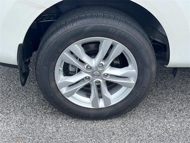 used 2015 Nissan Rogue Select car, priced at $8,141