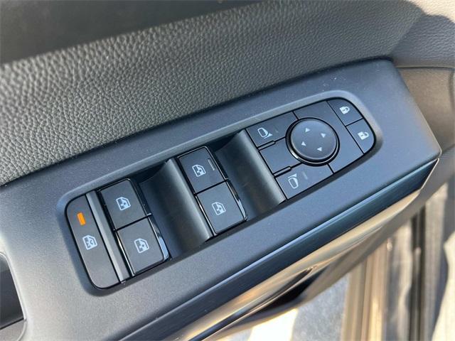 new 2025 Nissan Pathfinder car, priced at $42,324