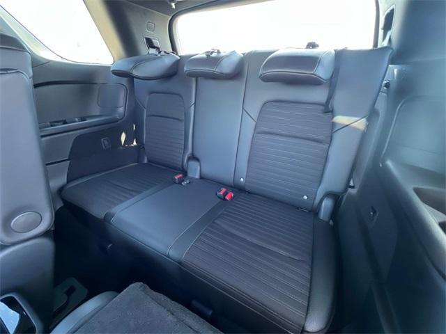 new 2025 Nissan Pathfinder car, priced at $42,324
