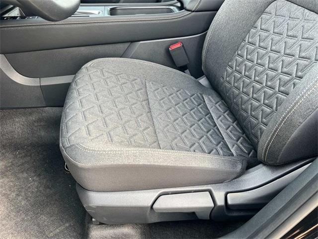 new 2025 Nissan Kicks car, priced at $29,025