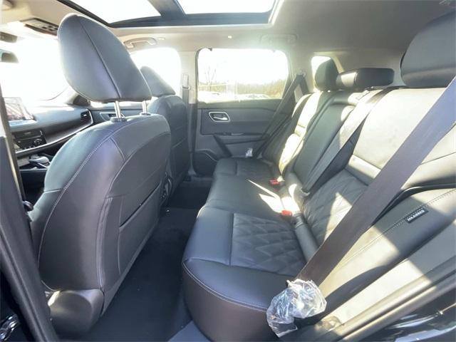 new 2025 Nissan Rogue car, priced at $41,076